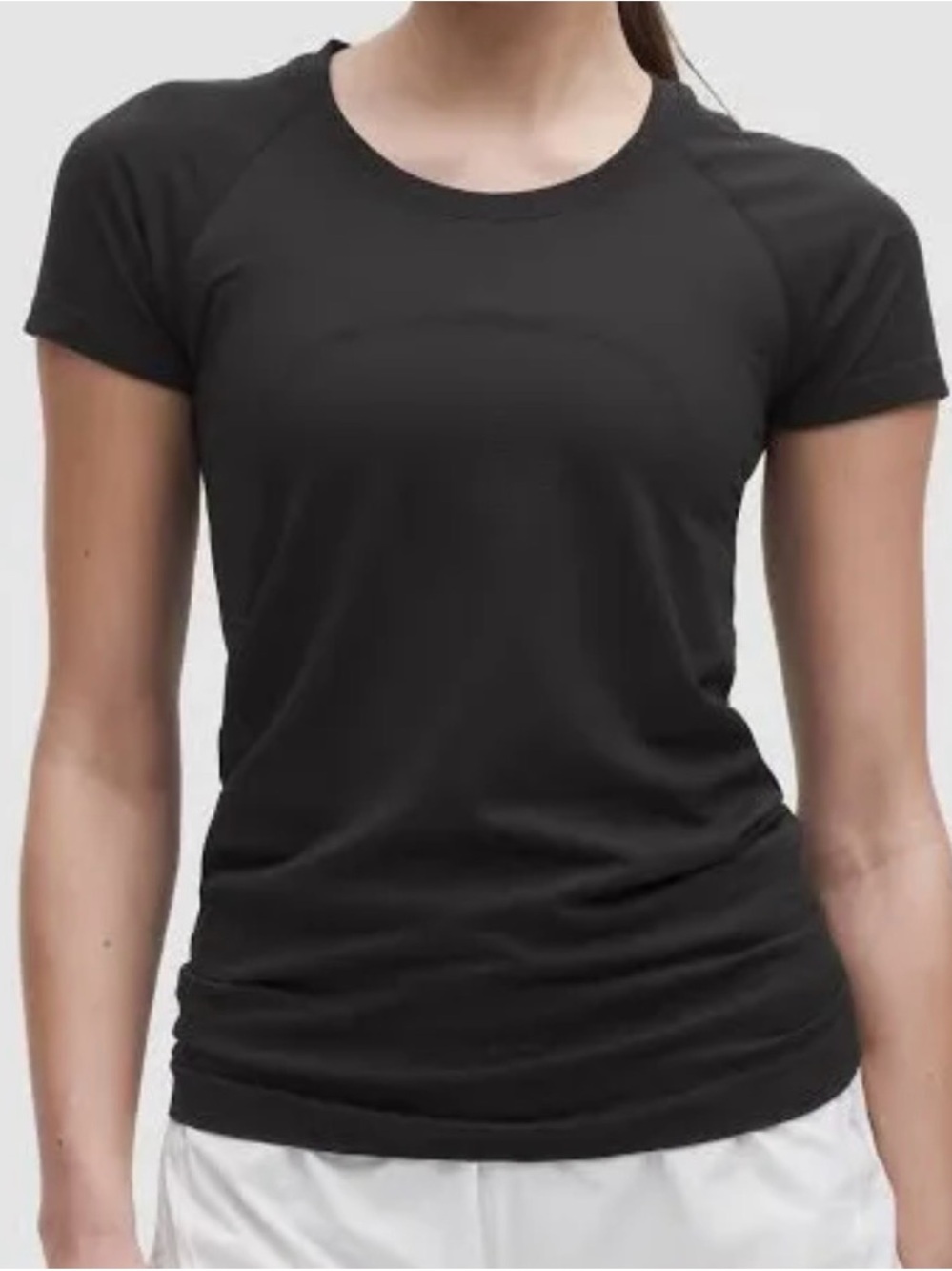Lululemon- Swiftly Tech Short-Sleeve Shirt 2.0 Hip Length. Size: 6